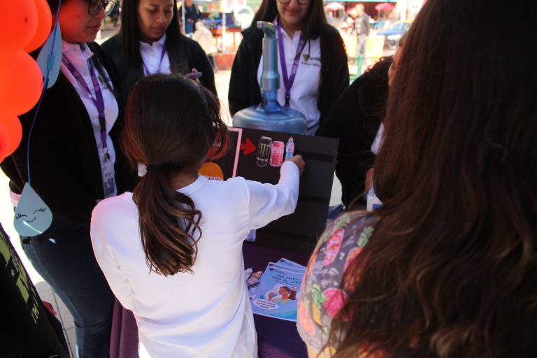 Feria en la Plaza de Armas de Copiapó, en el marco del Día Mundial de la Alimentación